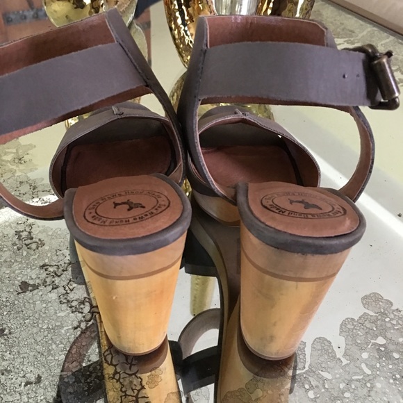 Anthropologie Gee Wana Wensum Grey Clog - Picture 4 of 8